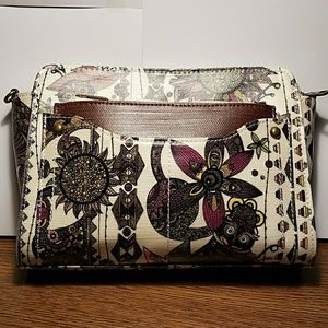 Sakroots charging crossbody